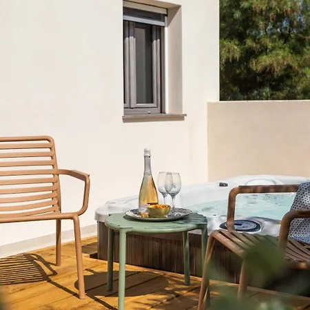 Giulia Apartment